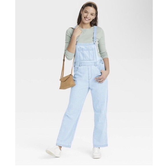 Universal Thread Womens Overalls Jeans Blue Size 0 Light Wash NWT - Picture 1 of 15